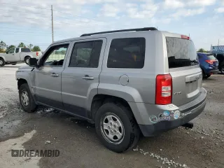 2016 Jeep Patriot Sport with VIN 1C4NJRBB8GD556940, listed as a Copart auction lot 57268185 with 120,297 mi miles and Salvage title. Bid and sale history available at DreamBid. Image 2.