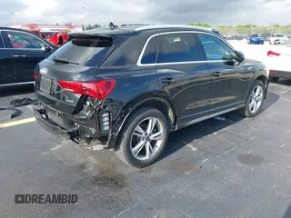2021 Audi Q3 S line Premium z VIN WA1DECF33M1038760, wystawiony jako IAAI lot #42347743 z przebiegiem 26 675 mil mil oraz . Historia ofert i sprzedaży dostępna na DreamBid. Obrazek 4.