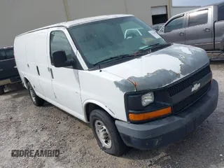 2009 Chevrolet Express Cargo Van with VIN 1GCGG25C791130079, listed as a IAAI auction lot 41616804 with 339,779 mi miles. Bid and sale history available at carsss.com. Image 1.