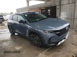 2023 Mazda CX-50 Premium Plus z VIN 7MMVABEY7PN111204, wystawiony jako Copart lot #44096543 z przebiegiem 6 476 mil mil oraz . Historia ofert i sprzedaży dostępna na DreamBid. Obrazek 4.