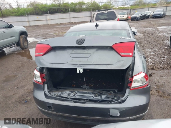 2014 Volkswagen Passat SE с VIN 1VWBN7A39EC085032, выставлен на аукционе IAAI как лот 41931302 с пробегом 193 425 миль миль и . История ставок и продаж доступна на DreamBid. Изображение 16.