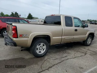 2006 Chevrolet Silverado 1500 LT2 with VIN 1GCEK19B06Z179607, listed as a Copart auction lot 55484885 with 193,003 mi miles and Salvage Title. Bid and sale history available at DreamBid. Image 3.