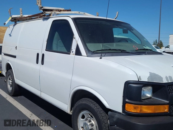2012 Chevrolet Express Cargo z VIN 1GCWGFCA8C1179156, wystawiony jako IAAI lot #42619582 z przebiegiem 168 910 mil mil oraz . Historia ofert i sprzedaży dostępna na DreamBid. Obrazek 47.