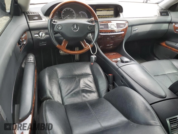 2010 Mercedes-Benz CL 550 z VIN WDDEJ8GB0AA025314, wystawiony jako Copart lot #49151585 z przebiegiem 153 033 mil mil oraz Szkoda całkowita • Salvage title. Historia ofert i sprzedaży dostępna na DreamBid. Obrazek 8.