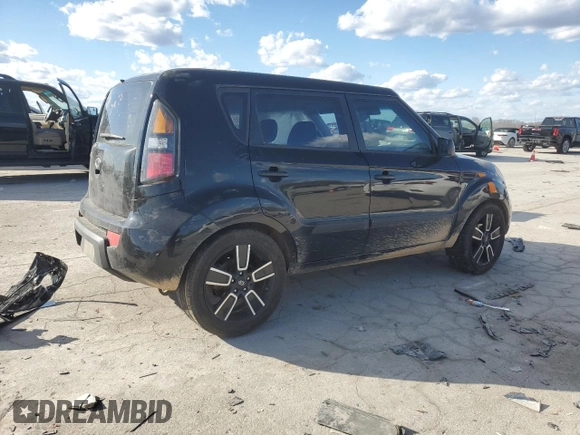 2011 Kia Soul with VIN KNDJT2A15B7203717, listed as a Copart auction lot 46963465 with 199,826 mi miles and Salvage Title. Bid and sale history available at carsss.com. Image 3.