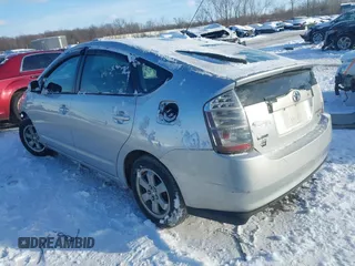 2004 Toyota Prius with VIN JTDKB20U440091037, listed as a IAAI auction lot 41589007 with 277,808 mi miles. Bid and sale history available at carsss.com. Image 3.
