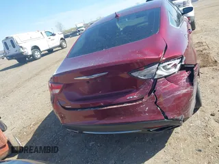 2015 Chrysler 200 C z VIN 1C3CCCEG8FN598172, wystawiony jako IAAI lot #42077144 z przebiegiem 130 717 mil mil oraz . Historia ofert i sprzedaży dostępna na DreamBid. Obrazek 16.