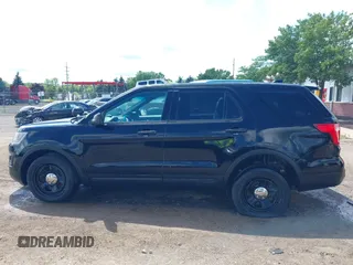 2017 Ford Police Interceptor Utility с VIN 1FM5K8AT0HGB55153, выставлен на аукционе IAAI как лот 40735824 с пробегом 90 921 миль миль и . История ставок и продаж доступна на DreamBid. Изображение 14.