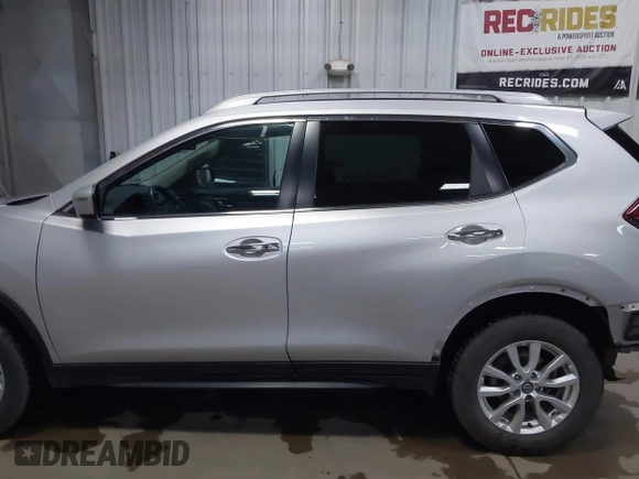 2018 Nissan Rogue SV z VIN 5N1AT2MV8JC709302, wystawiony jako IAAI lot #42063333 z przebiegiem 67 225 mil mil oraz . Historia ofert i sprzedaży dostępna na DreamBid. Obrazek 15.