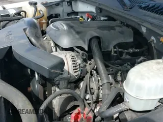 2005 Chevrolet Tahoe Z71 с VIN 1GNEK13T85R195450, выставлен на аукционе IAAI как лот 43028788 с пробегом 191 355 миль миль и . История ставок и продаж доступна на DreamBid. Изображение 13.