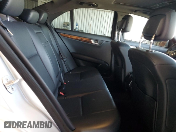 2012 Mercedes-Benz C 250 Sport с VIN WDDGF4HBXCR221640, выставлен на аукционе Copart как лот 62794345 с пробегом 85 561 миль миль и Чистый • Clean title. История ставок и продаж доступна на DreamBid. Изображение 10.
