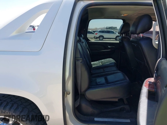 2011 Cadillac Escalade EXT Luxury with VIN 3GYT4MEF6BG161175, listed as a IAAI auction lot 42047669 with 115,235 mi miles. Bid and sale history available at carsss.com. Image 8.