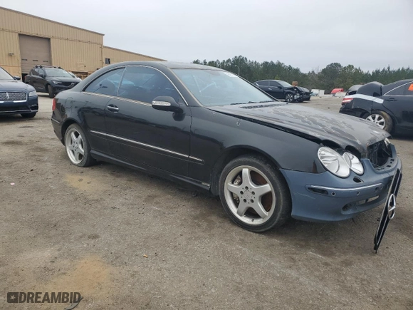 2003 Mercedes-Benz CLK-Class 5.0L with VIN WDBTJ75J03F030622, listed as a Copart auction lot 43467395 with 199,040 mi miles and Clean Title. Bid and sale history available at carsss.com. Image 4.