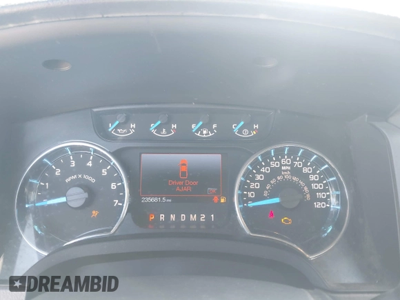 2013 Ford F-150 XL с VIN 1FTFW1CT6DFB79927, выставлен на аукционе IAAI как лот 42061723 с пробегом 235 681 миль миль и . История ставок и продаж доступна на DreamBid. Изображение 15.