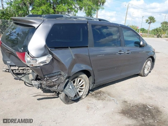 2012 Toyota Sienna XLE AAS with VIN 5TDYK3DC8CS178369, listed as a IAAI auction lot 41803184 with 249,587 mi miles. Bid and sale history available at carsss.com. Image 4.