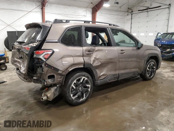 2025 Subaru Forester Limited with VIN JF2SLDRC4SH521989, listed as a Copart auction lot 47196135 with 713 mi miles and Salvage Title. Bid and sale history available at carsss.com. Image 3.
