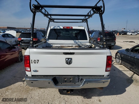 2017 Ram 2500 Tradesman with VIN 3C6UR4CJ0HG587687, listed as a Copart auction lot 44977975 with 299,936 mi miles and Clean Title. Bid and sale history available at carsss.com. Image 6.