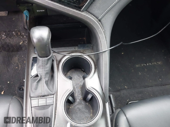 2023 Toyota Camry SE z VIN 4T1G11AK4PU738724, wystawiony jako IAAI lot #42123044 z przebiegiem 58 659 mil mil oraz . Historia ofert i sprzedaży dostępna na DreamBid. Obrazek 20.