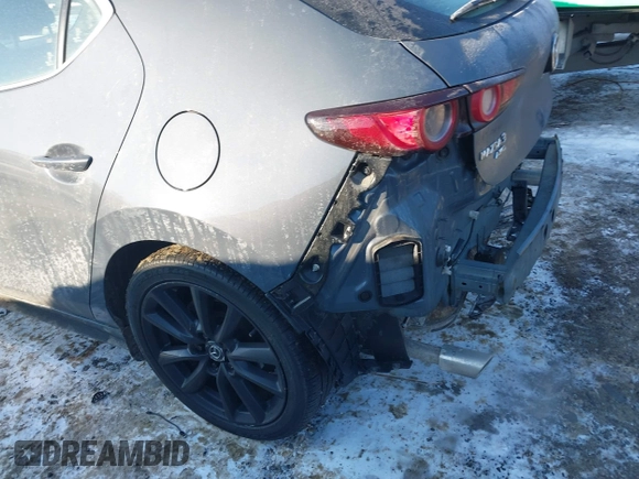 2021 Mazda 3 Premium with VIN JM1BPBML7M1339570, listed as a IAAI auction lot 41394510 with 47,395 mi miles and . Bid and sale history available at DreamBid. Image 6.