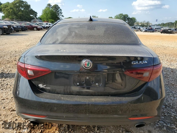 2022 Alfa Romeo Giulia with VIN ZARFAMAN2N7660313, listed as a Copart auction lot 54412005 with 31,238 mi miles and Salvage title. Bid and sale history available at DreamBid. Image 6.