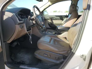 2015 GMC Acadia SLT z VIN 1GKKRSKD1FJ136798, wystawiony jako Copart lot #52318975 z przebiegiem Nie podano mil oraz Szkoda całkowita • Salvage title. Historia ofert i sprzedaży dostępna na DreamBid. Obrazek 7.