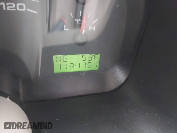 2006 Ford F-150 XLT with VIN 1FTPX14576NB12389, listed as a IAAI auction lot 41330086 with 113,475 mi miles. Bid and sale history available at carsss.com. Image 7.