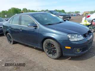 2006 Volkswagen Jetta 2.5L z VIN 3VWSF71K96M624091, wystawiony jako IAAI lot #42278296 z przebiegiem 223 059 mil mil oraz . Historia ofert i sprzedaży dostępna na DreamBid. Obrazek 1.