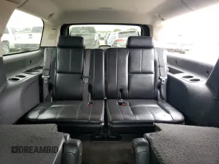 2008 Chevrolet Suburban 3LT with VIN 3GNFC16018G163592, listed as a Copart auction lot 43748935 with 268,220 mi miles and Salvage title. Bid and sale history available at DreamBid. Image 10.