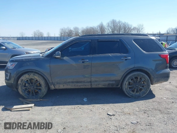 2017 Ford Explorer XLT z VIN 1FM5K7D8XHGB76500, wystawiony jako IAAI lot #41623014 z przebiegiem 149 171 mil mil oraz . Historia ofert i sprzedaży dostępna na DreamBid. Obrazek 14.