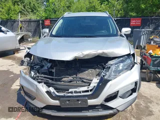 2017 Nissan Rogue SV z VIN KNMAT2MTXHP537375, wystawiony jako IAAI lot #42212804 z przebiegiem 206 335 mil mil oraz . Historia ofert i sprzedaży dostępna na DreamBid. Obrazek 12.