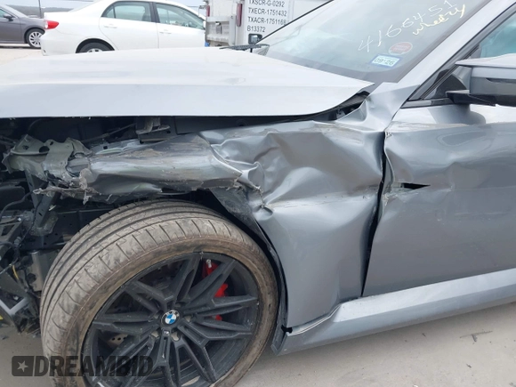 2025 BMW M2 z VIN 3MF23DM0XS8E95167, wystawiony jako IAAI lot #41664519 z przebiegiem 13 mil mil oraz . Historia ofert i sprzedaży dostępna na DreamBid. Obrazek 17.