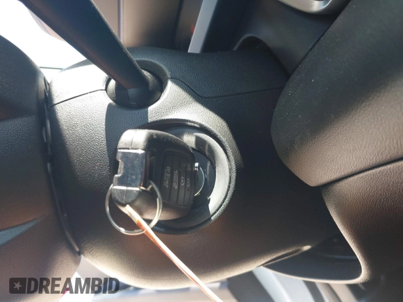 2025 Hyundai Elantra SE with VIN KMHLL4DG9SU861154, listed as a IAAI auction lot 42591870 with 7,070 mi miles and . Bid and sale history available at DreamBid. Image 11.