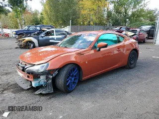 2017 Toyota 86 with VIN JF1ZNAA11H9710396, listed as a Copart auction lot 77405644 with 91,763 mi miles and Salvage Title. Bid and sale history available at carsss.com. Image 1.