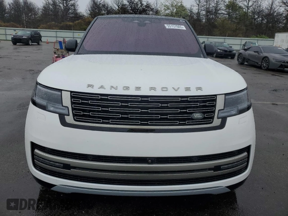 2023 Land Rover Range Rover with VIN SALK1BE71PA038180, listed as a Copart auction lot 55157005 with 10,629 mi miles and Salvage Title. Bid and sale history available at DreamBid. Image 5.