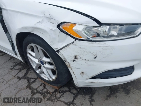 2016 Ford Fusion SE with VIN 3FA6P0H75GR118195, listed as a IAAI auction lot 41956743 with 175,544 mi miles. Bid and sale history available at carsss.com. Image 6.
