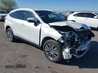 2022 Toyota Venza LE with VIN JTEAAAAH1NJ110449, listed as a IAAI auction lot 41602152 with 19,228 mi miles. Bid and sale history available at carsss.com. Image 1.