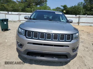 2019 Jeep Compass Latitude with VIN 3C4NJDBB3KT847058, listed as a Copart auction lot 60698065 with 90,687 mi miles and Salvage title. Bid and sale history available at DreamBid. Image 5.