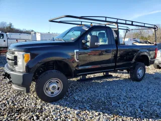 2017 Ford Super Duty F-250 SRW XLT with VIN 1FTBF2B69HEE74192, listed as a Copart auction lot 84031904 with 133,743 mi miles and Salvage Title. Bid and sale history available at carsss.com. Image 1.