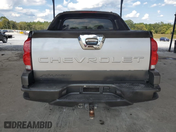 2002 Chevrolet Avalanche with VIN 3GNEC13T92G226777, listed as a Copart auction lot 74441144 with 294,117 mi miles and Salvage Title. Bid and sale history available at DreamBid. Image 6.