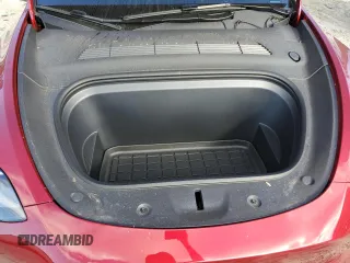 2024 Tesla Model Y Long Range with VIN 7SAYGDEE6RA318973, listed as a Copart auction lot 55586435 with 8,700 mi miles and Salvage title. Bid and sale history available at DreamBid. Image 11.