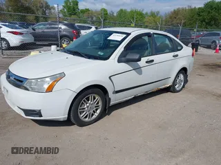 2009 Ford Focus SE with VIN 1FAHP35N19W113864, listed as a IAAI auction lot 42196830 with 192,998 mi miles and . Bid and sale history available at carsss.com. Image 2.