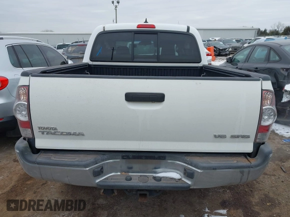 2015 Toyota Tacoma z VIN 5TFLU4EN5FX118378, wystawiony jako IAAI lot #41609943 z przebiegiem 121 640 mil mil oraz . Historia ofert i sprzedaży dostępna na DreamBid. Obrazek 16.