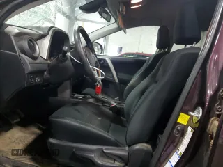 2017 Toyota RAV4 LE с VIN 2T3BFREV2HW693340, выставлен на аукционе Copart как лот 61371145 с пробегом 108 555 миль миль и Списание • Salvage title. История ставок и продаж доступна на DreamBid. Изображение 7.