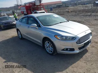 2014 Ford Fusion SE with VIN 3FA6P0HD6ER351831, listed as a IAAI auction lot 41816910 with 124,922 mi miles. Bid and sale history available at carsss.com. Image 1.