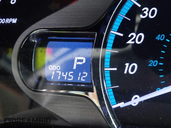 2012 Toyota Sienna XLE with VIN 5TDDK3DC3CS030466, listed as a IAAI auction lot 41914368 with 174,512 mi miles. Bid and sale history available at carsss.com. Image 15.