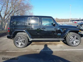 2024 Jeep Wrangler 4xe High Altitude with VIN 1C4RJXU66RW163211, listed as a IAAI auction lot 40887601 with 5,782 mi miles. Bid and sale history available at carsss.com. Image 14.