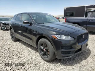 2017 Jaguar F-Pace 35t Premium with VIN SADCJ2BV2HA497819, listed as a Copart auction lot 55404655 with 139,478 mi miles and Clean Title. Bid and sale history available at DreamBid. Image 4.