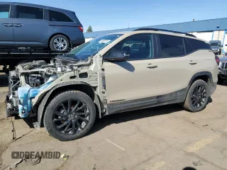 2023 GMC Terrain SLE z VIN 3GKALTEG2PL150566, wystawiony jako Copart lot #48999765 z przebiegiem 50 907 mil mil oraz Szkoda całkowita • Salvage title. Historia ofert i sprzedaży dostępna na DreamBid. Obrazek 1.