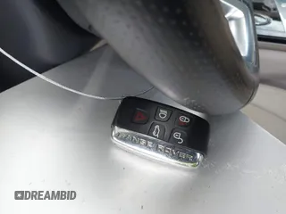 2018 Land Rover Range Rover Velar S с VIN SALYB2RV4JA708585, выставлен на аукционе IAAI как лот 42399058 с пробегом 82 537 миль миль и . История ставок и продаж доступна на DreamBid. Изображение 11.