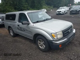 2000 Toyota Tacoma z VIN 5TENL42N0YZ703316, wystawiony jako IAAI lot #42533644 z przebiegiem 172 375 mil mil oraz . Historia ofert i sprzedaży dostępna na DreamBid. Obrazek 1.